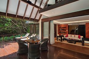 Adaaran Select Meedhupparu  - 45 Minutes from Male by Seaplane