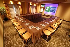 Holiday Inn Express & Suites Monterrey Aeropuerto by IHG