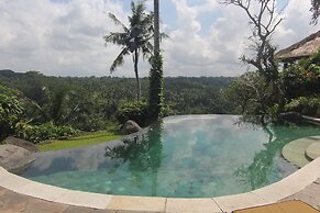 Taman Bebek Resort & Spa