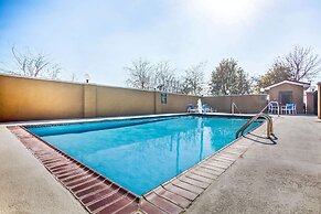 La Quinta Inn & Suites by Wyndham Kyle - Austin South