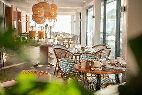 Harbour Beach Club & Hotel