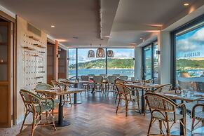 Harbour Beach Club & Hotel