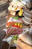 Harbour Beach Club & Hotel