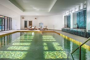 Harbour Beach Club & Hotel