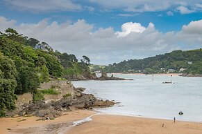 Harbour Beach Club & Hotel