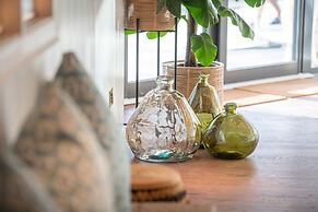 Harbour Beach Club & Hotel