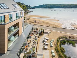 Harbour Beach Club & Hotel