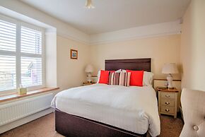 Potters Mooring Guest House Hotel