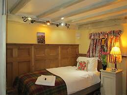 Alnwick Lodge