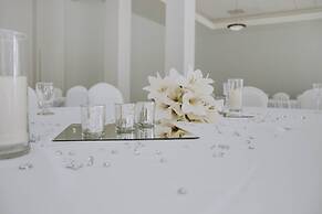 Holiday Inn Omaha Downtown - Waterpark by IHG