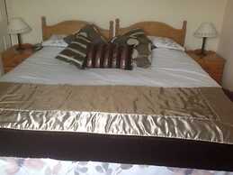 Cadwgan House Hotel
