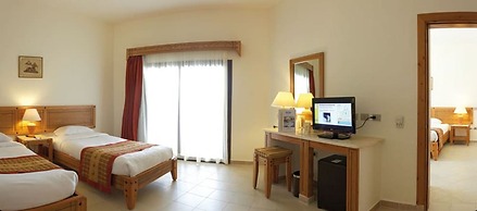 Three Corners Fayrouz Plaza Beach Resort