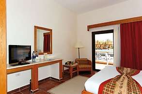 Three Corners Fayrouz Plaza Beach Resort