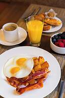 The Westin Jersey City Newport