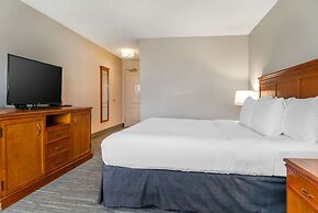 Country Inn & Suites by Radisson, Rossford - Toledo South