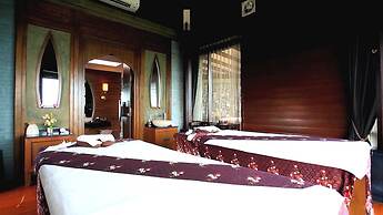 Nora Buri Resort & Spa