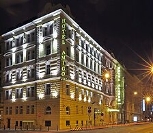 Amigo City Centre Hotel