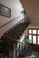 Amigo City Centre Hotel