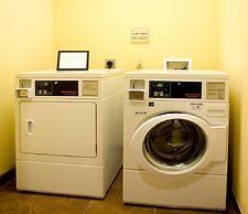 Holiday Inn Express Jourdanton - Pleasanton by IHG