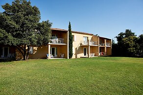 ResidHotel Golf Grand Avignon