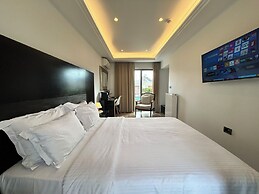 Areos Hotel