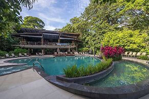 Pachira Lodge