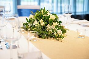 Adelaide Royal Coach