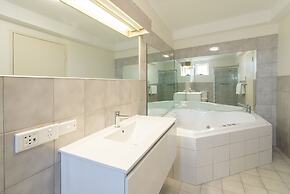 Adelaide Royal Coach