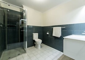 Adelaide Royal Coach