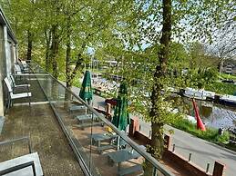 Hotel Schöne Aussicht, Stilvoll modern, direkt am Rüstersieler Hafen
