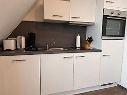 Hotel Schöne Aussicht, Stilvoll modern, direkt am Rüstersieler Hafen