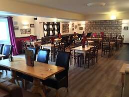 Hunters Lodge Inn