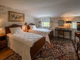 The Neighbour House B&B