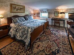 The Neighbour House B&B