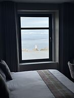 The Knowes Hotel & Restaurant