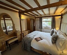 Guiting Guest House