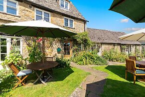 Guiting Guest House