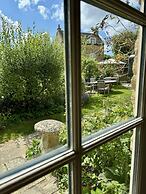 Guiting Guest House