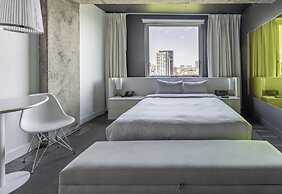 Hotel Zero 1
