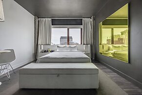 Hotel Zero 1
