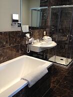 Hartnoll Hotel