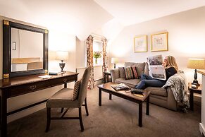 Luttrell Arms Hotel
