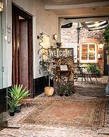 Luttrell Arms Hotel