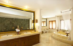 The Mansion Resort Hotel & Spa