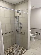 Holiday Inn Express Hotel and Suites of Opelika/Auburn by IHG