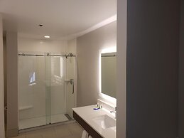 Holiday Inn Express Hotel and Suites of Opelika/Auburn by IHG