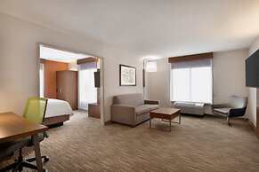 Holiday Inn Express Hotel and Suites of Opelika/Auburn by IHG
