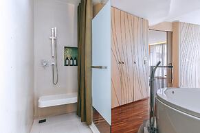 Hotel Baraquda Pattaya By Heeton