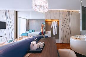 Hotel Baraquda Pattaya By Heeton