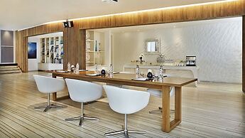 Hotel Baraquda Pattaya By Heeton